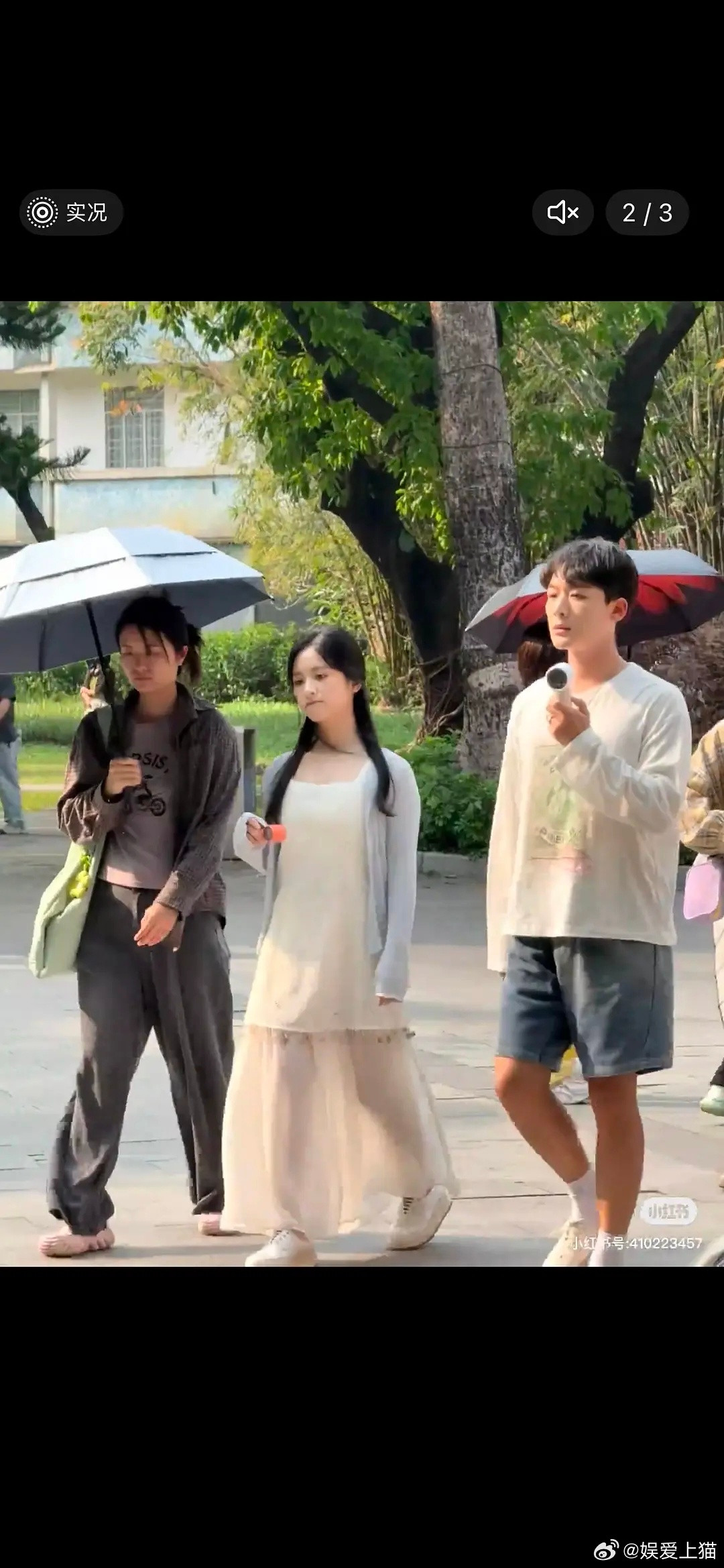 刘亦菲和沈月同款造型，谁赢了呢