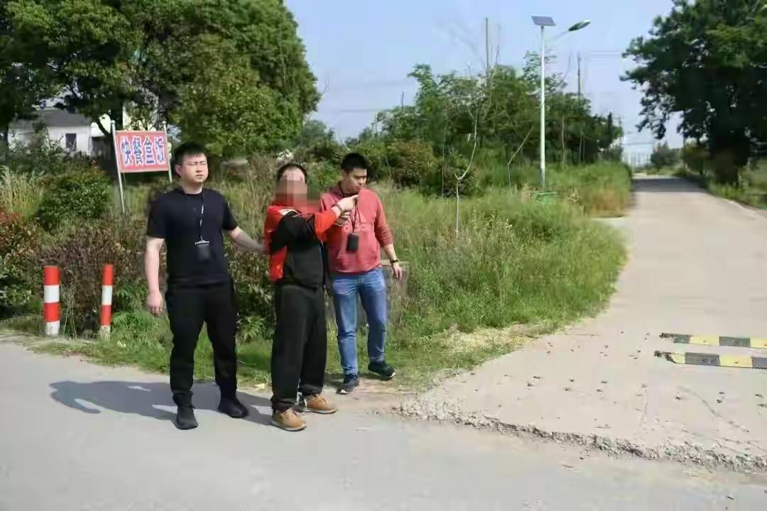 安徽马鞍山武校投毒案27年追凶终落幕！两恶魔伏法，三代公安辗转全国誓为7名孩童讨