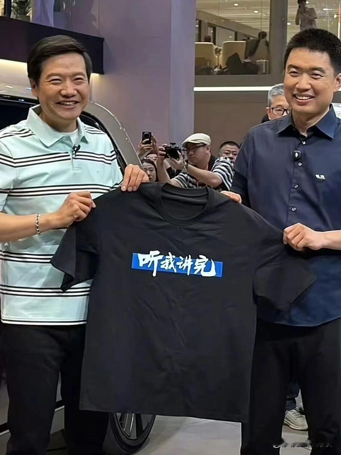 李想和雷军，谁才是中国汽车行业当中最牛的产品经理呢？其实在小米SU7的那个阶段，是无从比较，因为两者
