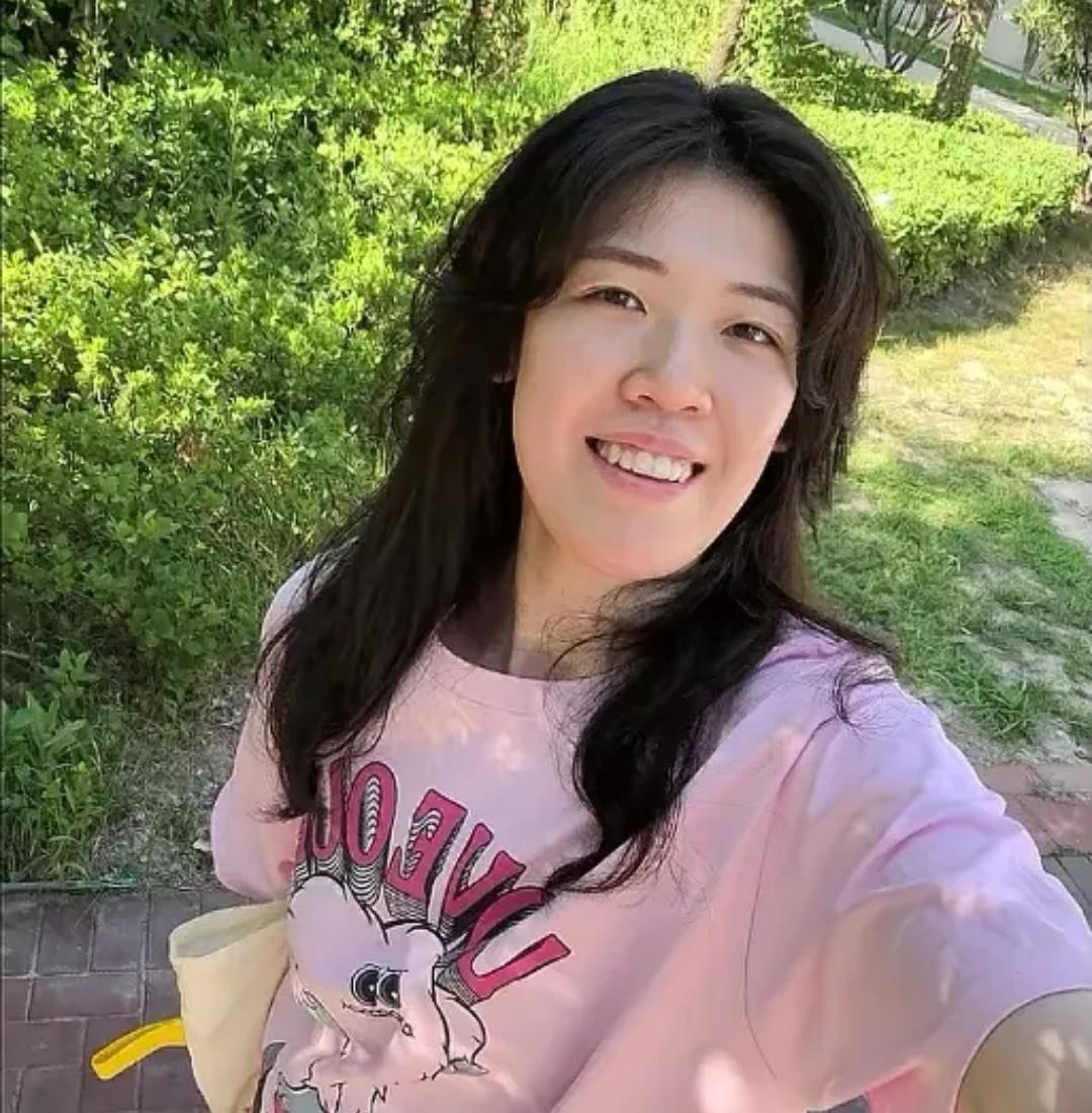 李盈莹受伤了!是天津女排的训练不科学,还是李盈莹的鞋不合脚?全运会将于11月