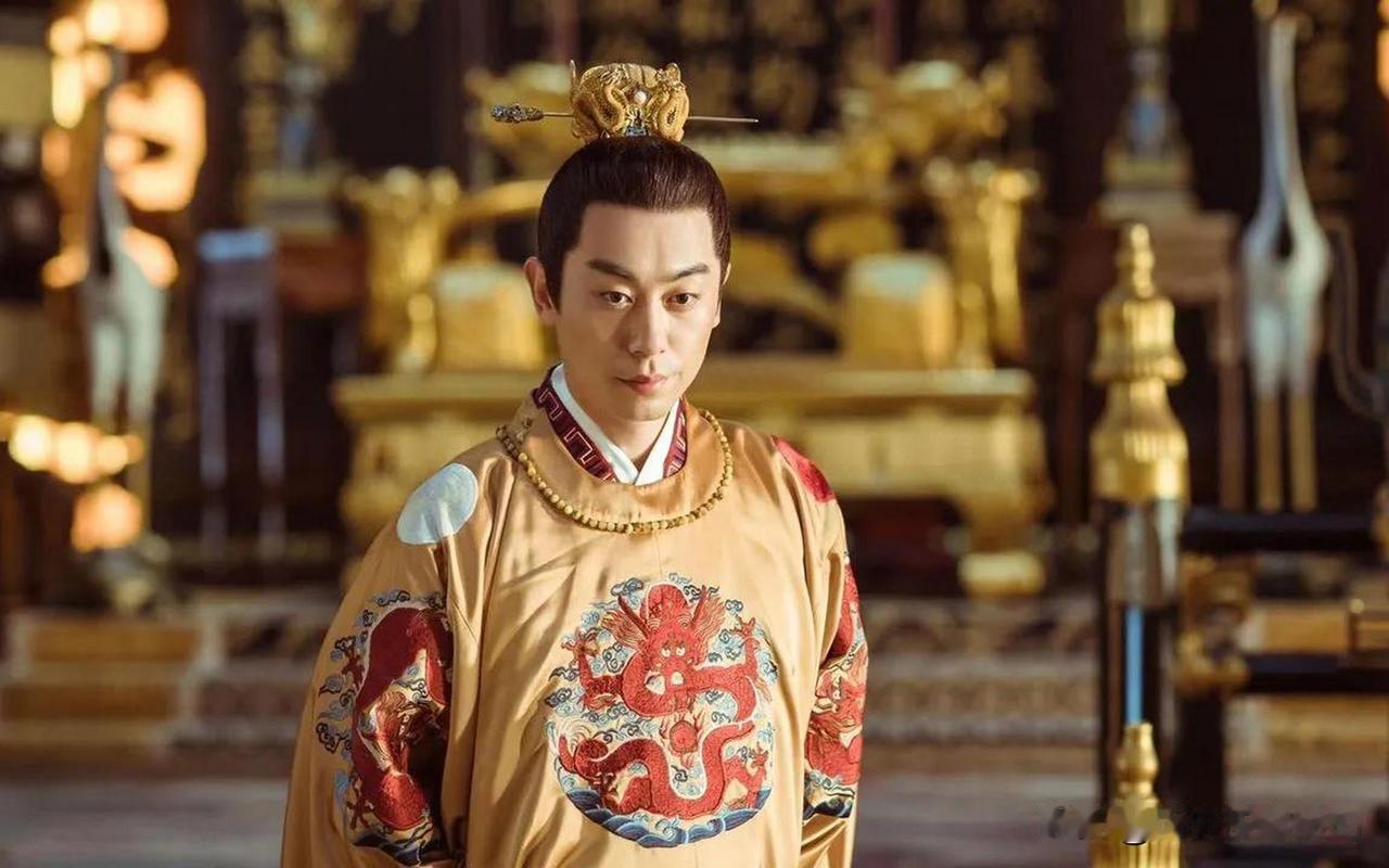 说实话，大明其实亡于朱瞻基，朱元璋跟朱棣把整个大明军制跟官制设计的非常完美，朱瞻