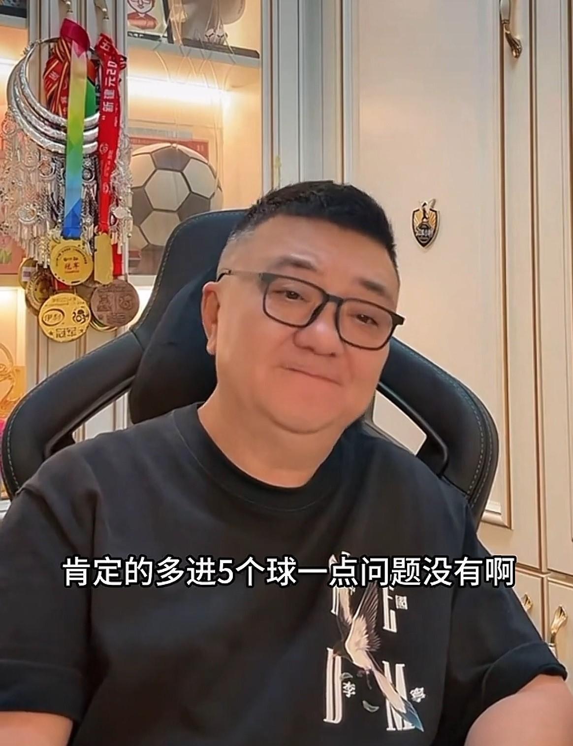 U16国少大胜文莱，董路表示，如果李均鹏周雨诺都在、万项能打全场的话，至少还能再