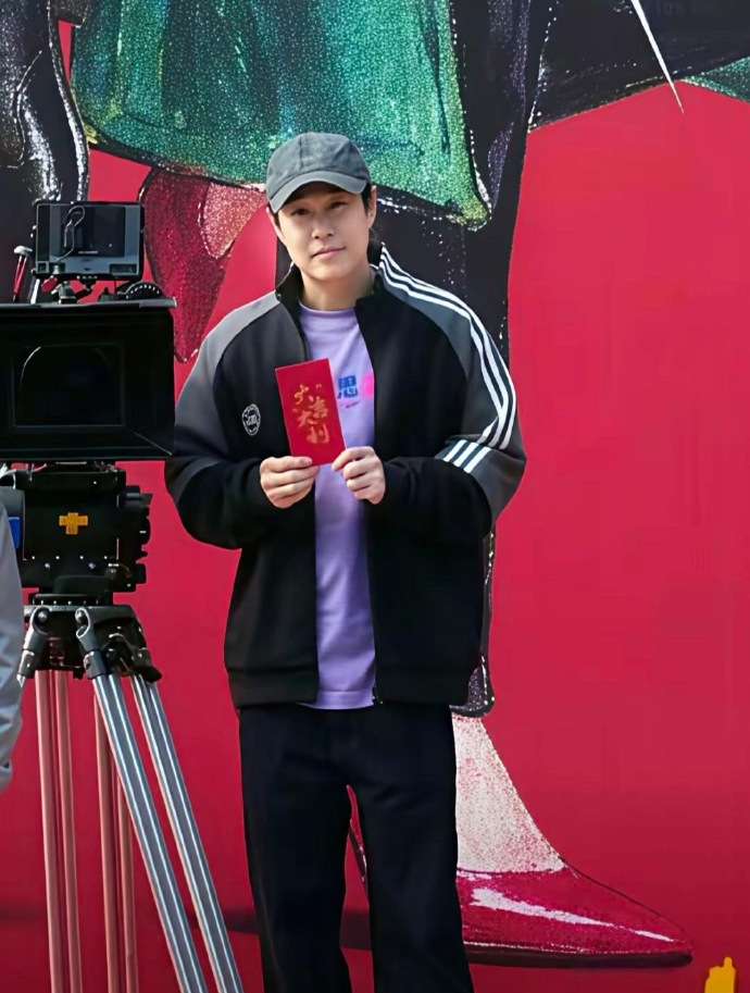 小沈阳的老婆竟然当导演了，她的导演处女座由小沈阳担当主演，这夫妻可真能折腾，不在