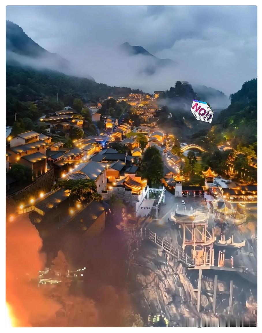 望仙谷这把火烧得真是让人后怕，昨天愣是烧了三个多小时！有网传说是游客趁没人注