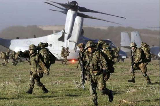 美国总统特朗普威胁对尼日利亚开战，他真是大大低估了尼日利亚军事实力 先不说别