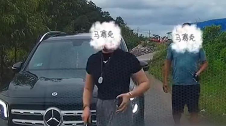 万万没想到，广西“亮证姐”事件竟然让一个名词火了，就是“五服亲戚”，可能好多人都