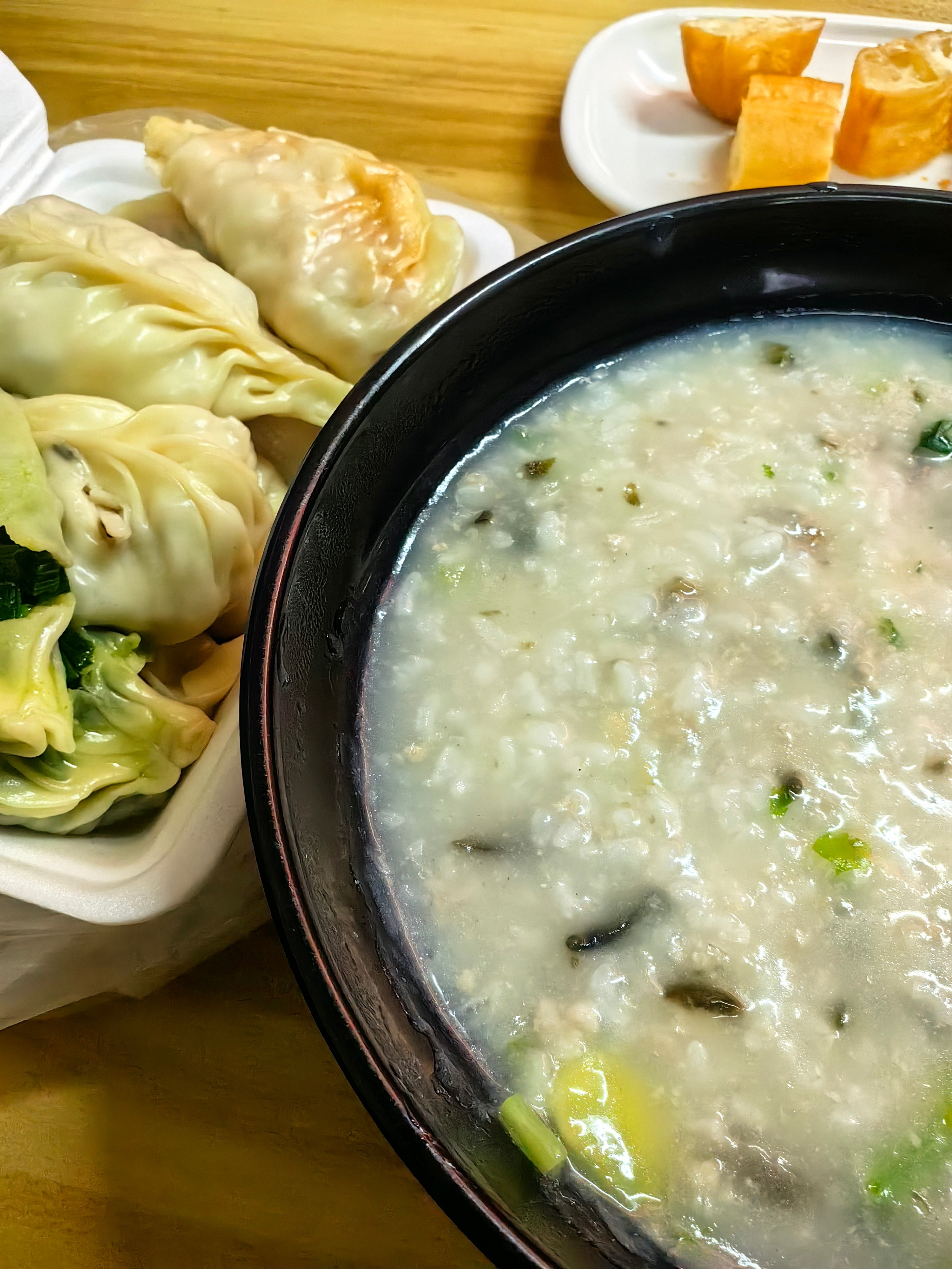 *在路上*皮蛋瘦肉粥...蒸饺全家福...出游第7天...广东揭阳...揭阳