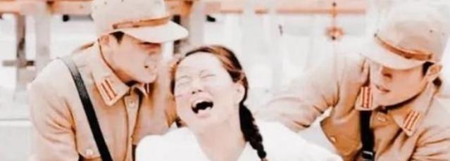 1937年，在安徽芜湖，3个小鬼子把10个妇女赶到一户人家，还没等妇女站稳，小鬼