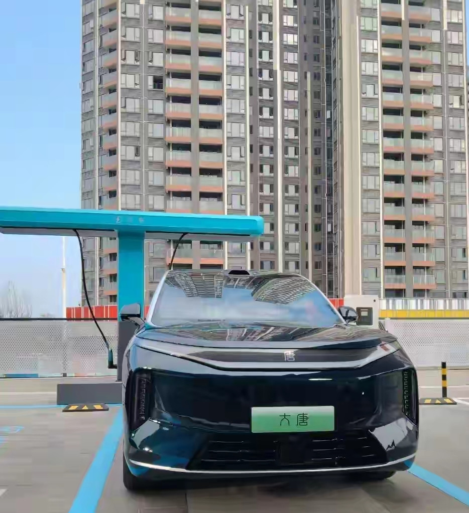 刷到大唐实车，终于懂比亚迪冲高的底气在哪了！刷视频刷到比亚迪大唐...