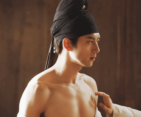 李现在《锦绣芳华》里大放福利啊！导演果然明白现女友喜欢看什么，这肌肉线条也太