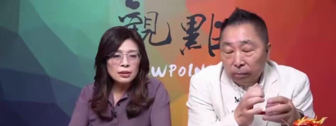 她之后，大陆已仁至义尽。唐湘龙主持的《画龙点睛》，受访人是现任国民党主席郑丽