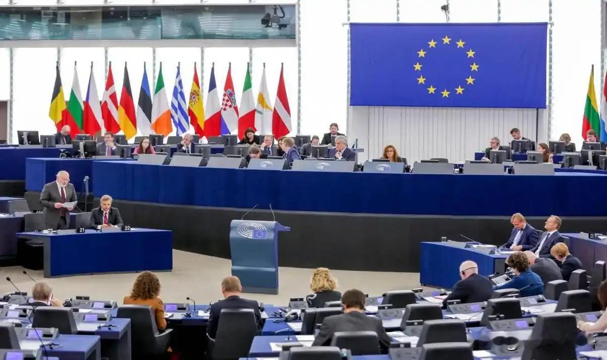 俄军猛攻，快速夺取乌克兰新领土！白宫耐心耗尽，泽连斯基首次松口妥协，欧洲恐怕白忙