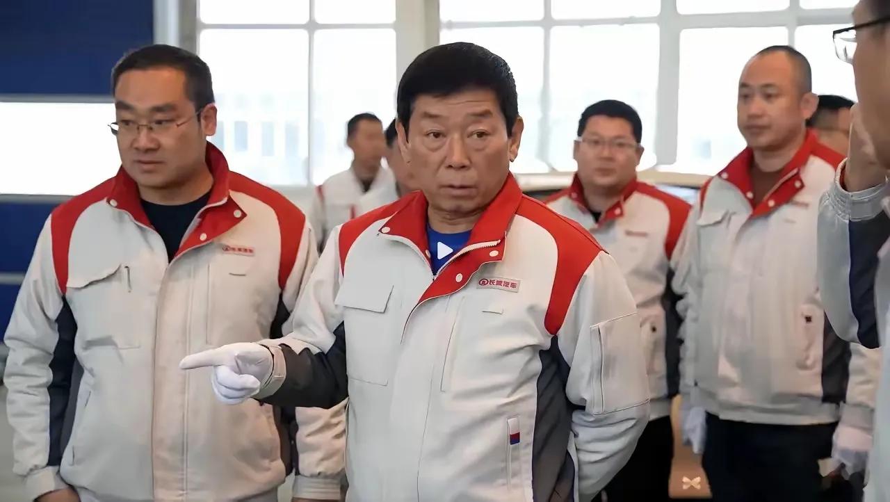 长城坦克品牌工厂宣布停产，看到开头友商当时就开心的跳了起来，可当回过神来才发现，