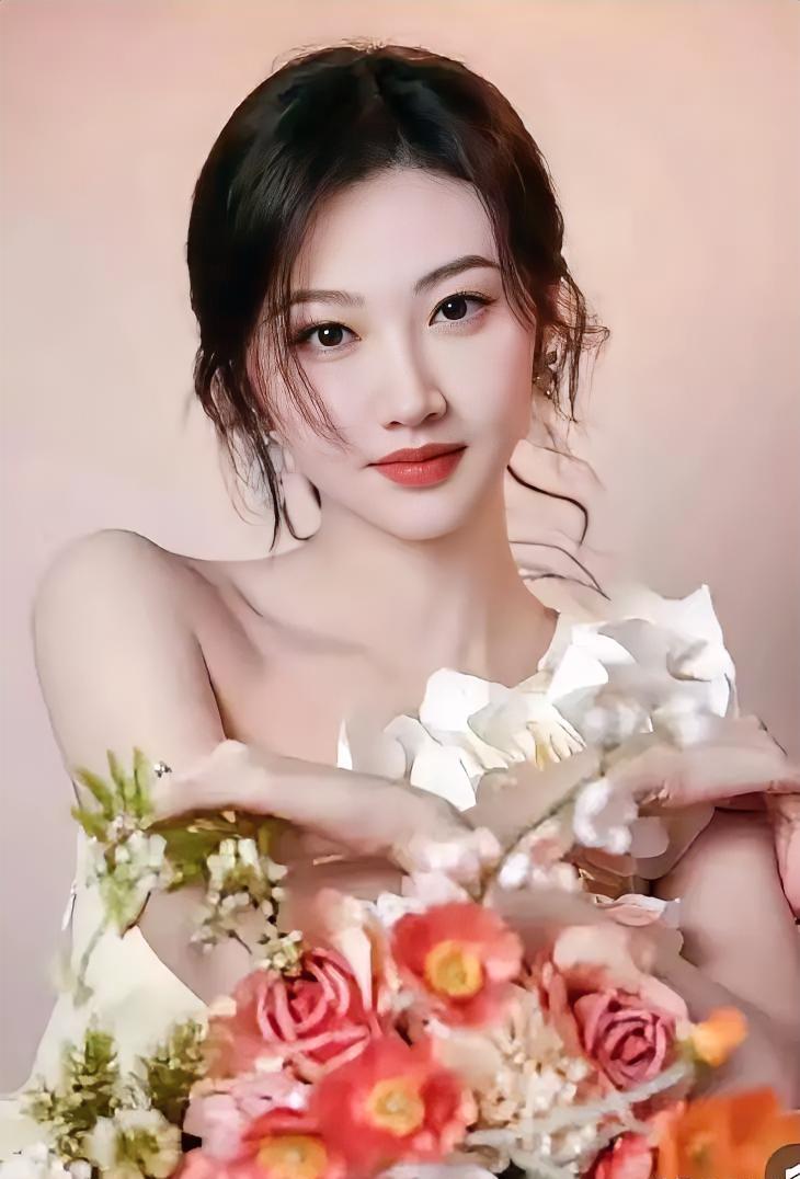 我问我老公：景甜身材一般，为什么男人都喜欢她呢？我老公说了一句话，我脸都红了！他