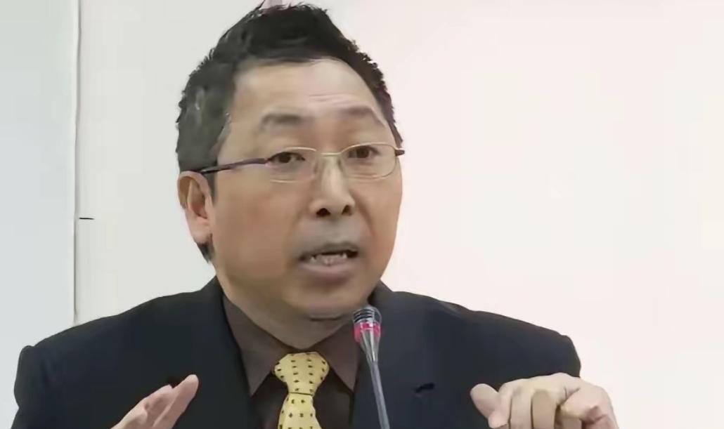 台湾名嘴唐湘龙说：无论中国大陆的军事，经济，科技，多么发达，现在在世界上已经是数