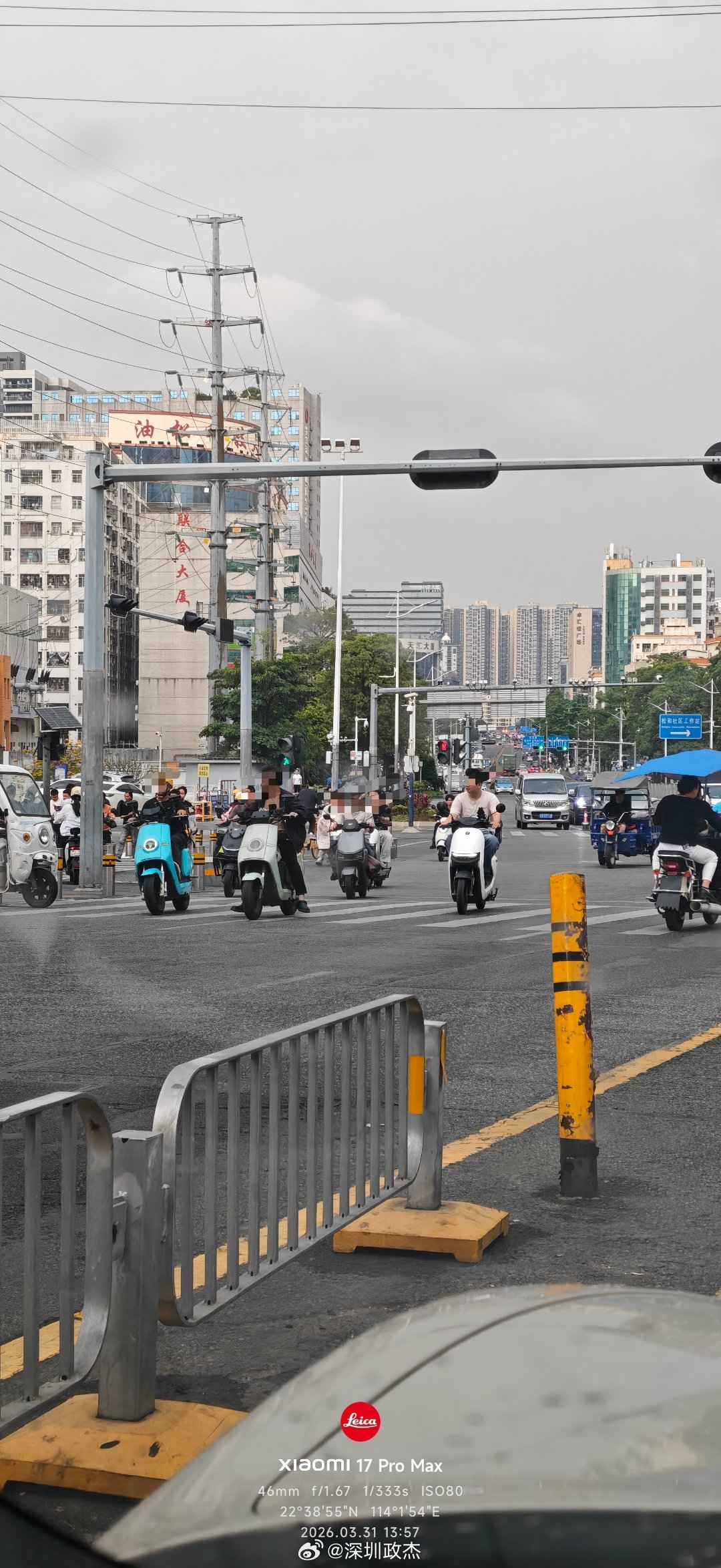 龙华壹方天地隔壁的两个楼盘。图一861套房，卖了120多套，还剩700多套房。图
