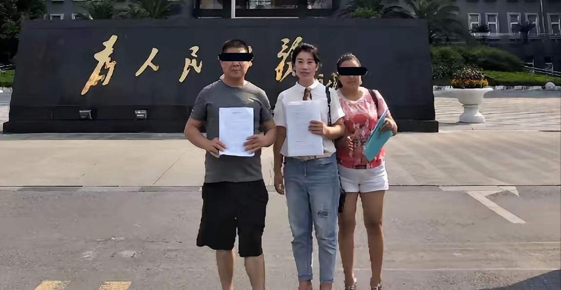 🌞“任性的权利！”四川成都，女子和2个闺蜜在茶楼打牌助兴，每次5元，说好了