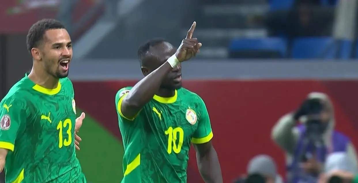 塞内加尔经过加时赛1-0战胜摩洛哥，成功夺得冠军。比赛在常规时间尾声上演了戏剧性