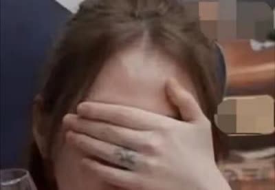 为什么小s会阻止黄春梅半夜发小作文？其实是因为妈妈的小作文，已经影响到小s了