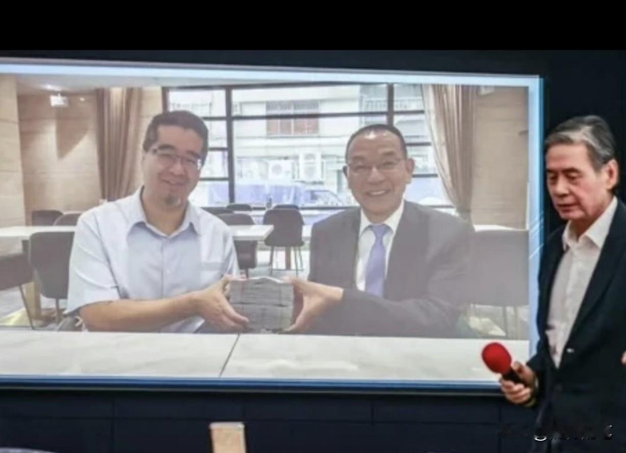 马英九基金会的内部风暴，其实也将间接影响一些台商，以后再这样捐款要三思了。这