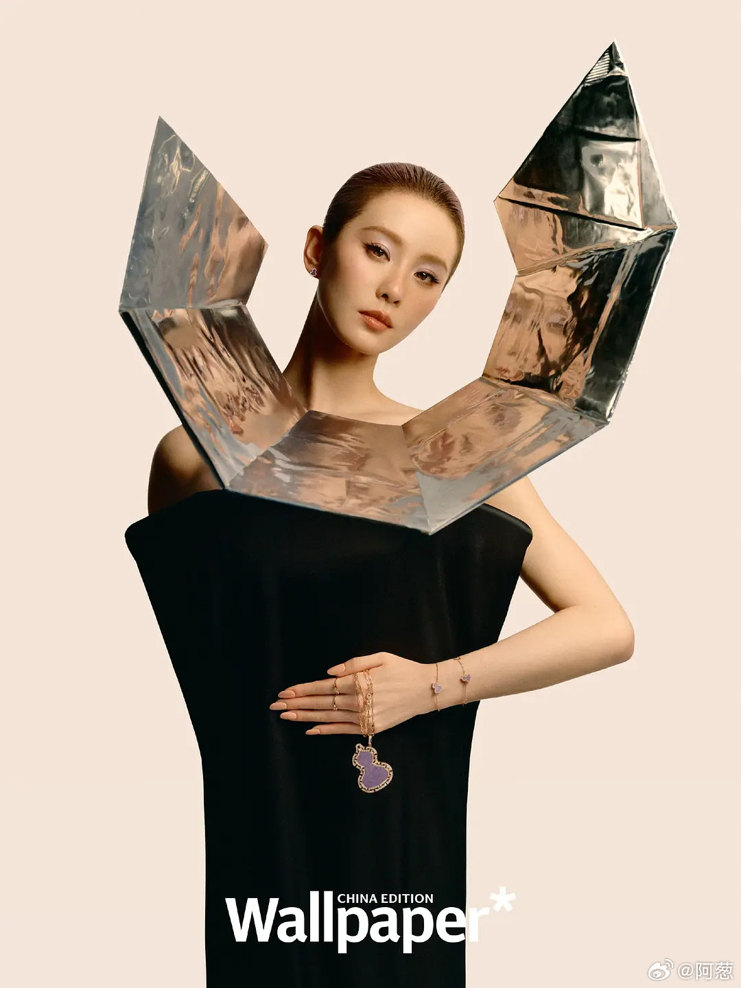 刘诗诗，好标准的大光明，好美丽的一颗美妆蛋。​​​