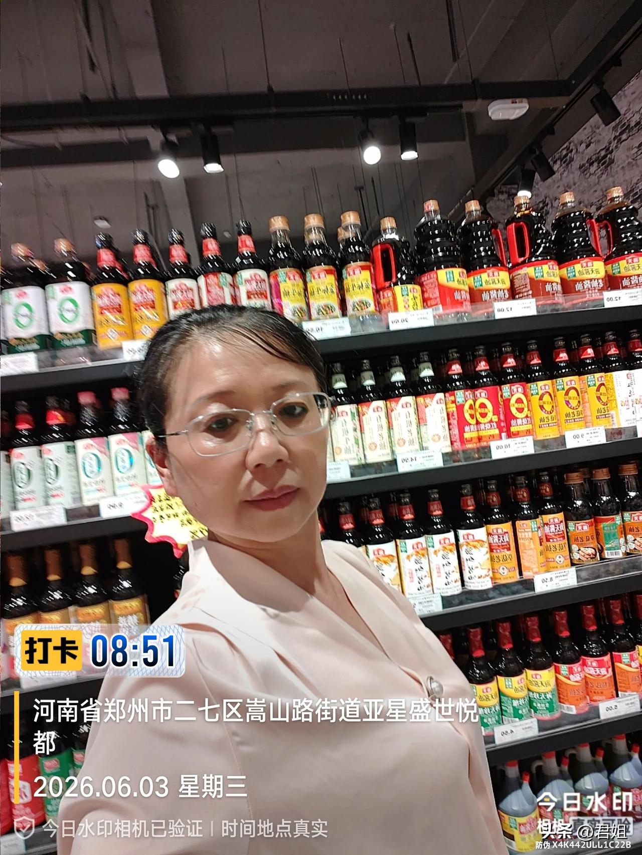 一件衣服的“不好看”，背后是晚年的无奈我们小区有位刘阿姨，年轻时做服装批发生意