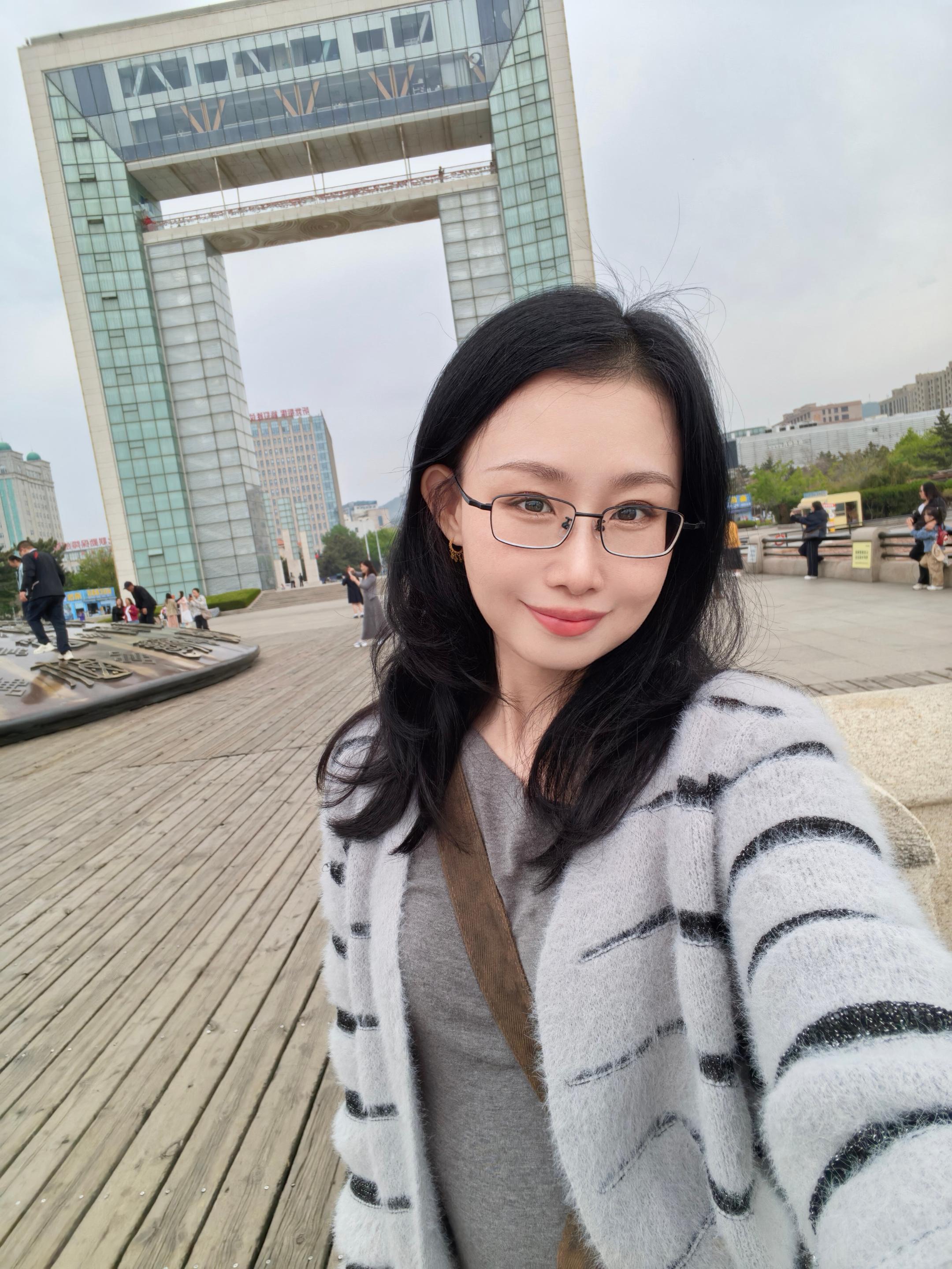 蜜妮。42岁，感恩我的家人都用心在爱着我，我才会拥有好的状态。这次威海...