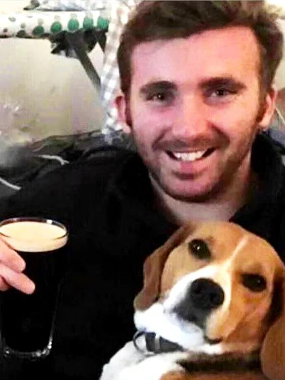 英国国防部日前正式承认，一名英军现役军人，隶属于特种部队支援群（由英军第1伞兵营