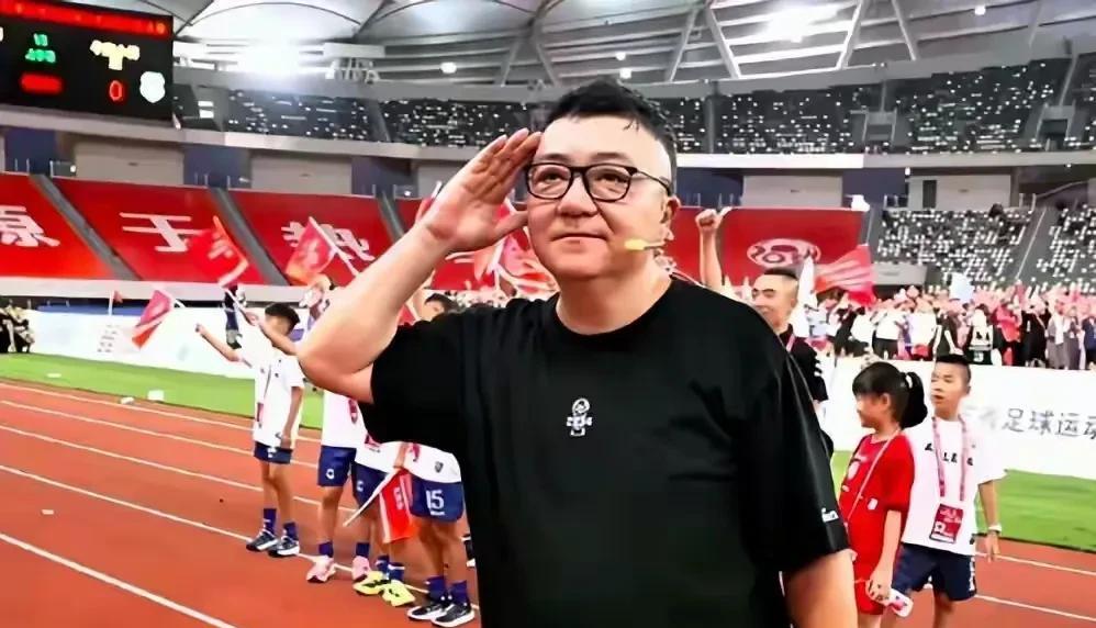 还是名嘴董路说得好啊！“不是中国没有有天赋的孩子，每一个外国人来了都说中国孩子有
