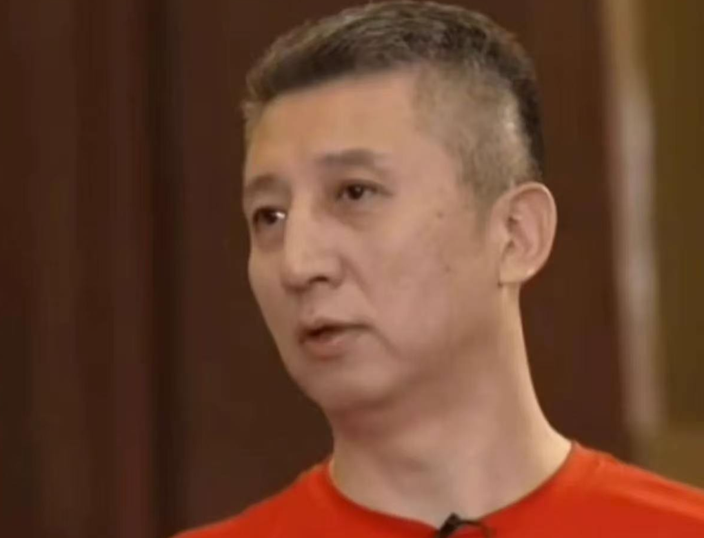 郭士强谈:余嘉豪！“毫无疑问，余嘉豪这份为国争光的心，值得肯定，转机5次，飞行