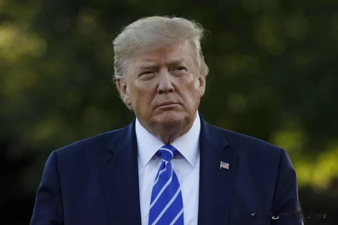 特朗普发火，将军被撤，军队变忠臣？赫格塞斯刚上任就捅了娄子，加密群里泄露了也