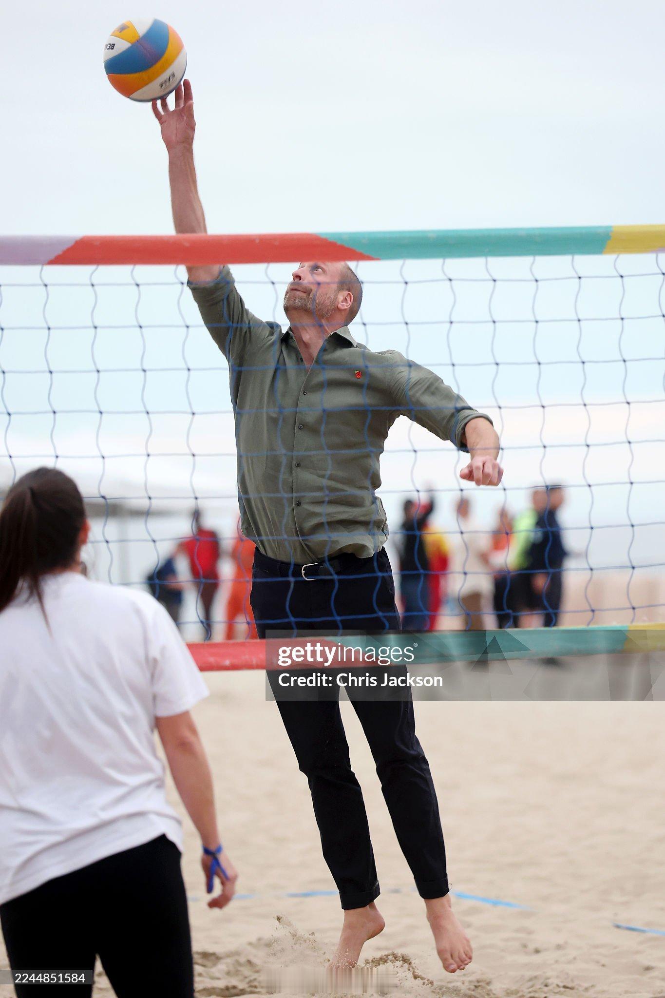 威廉王子2025年11月3日，威廉王储在巴西里约热内卢访问科帕卡巴纳