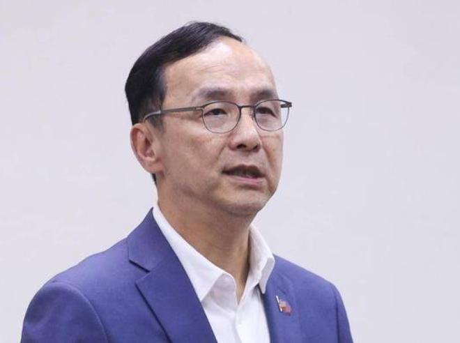 朱立伦看呆了！黄国昌主动示好郑丽文？朱立伦离任现场有点冷清提前离开的时