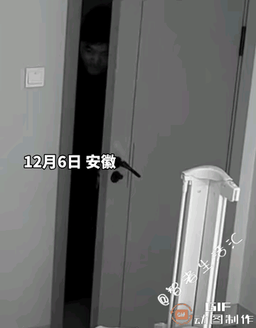 太搞笑了。中年夫妻想过个二人世界，还要跟女儿斗智斗勇。深夜一点，卧室里静悄悄