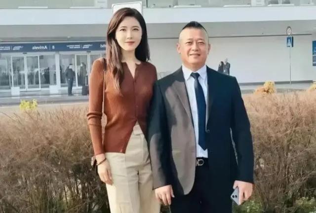 当年张艺谋亲自跑到中戏挑女主角，一眼就相中了班里最漂亮的那个姑娘。要是换成别人，