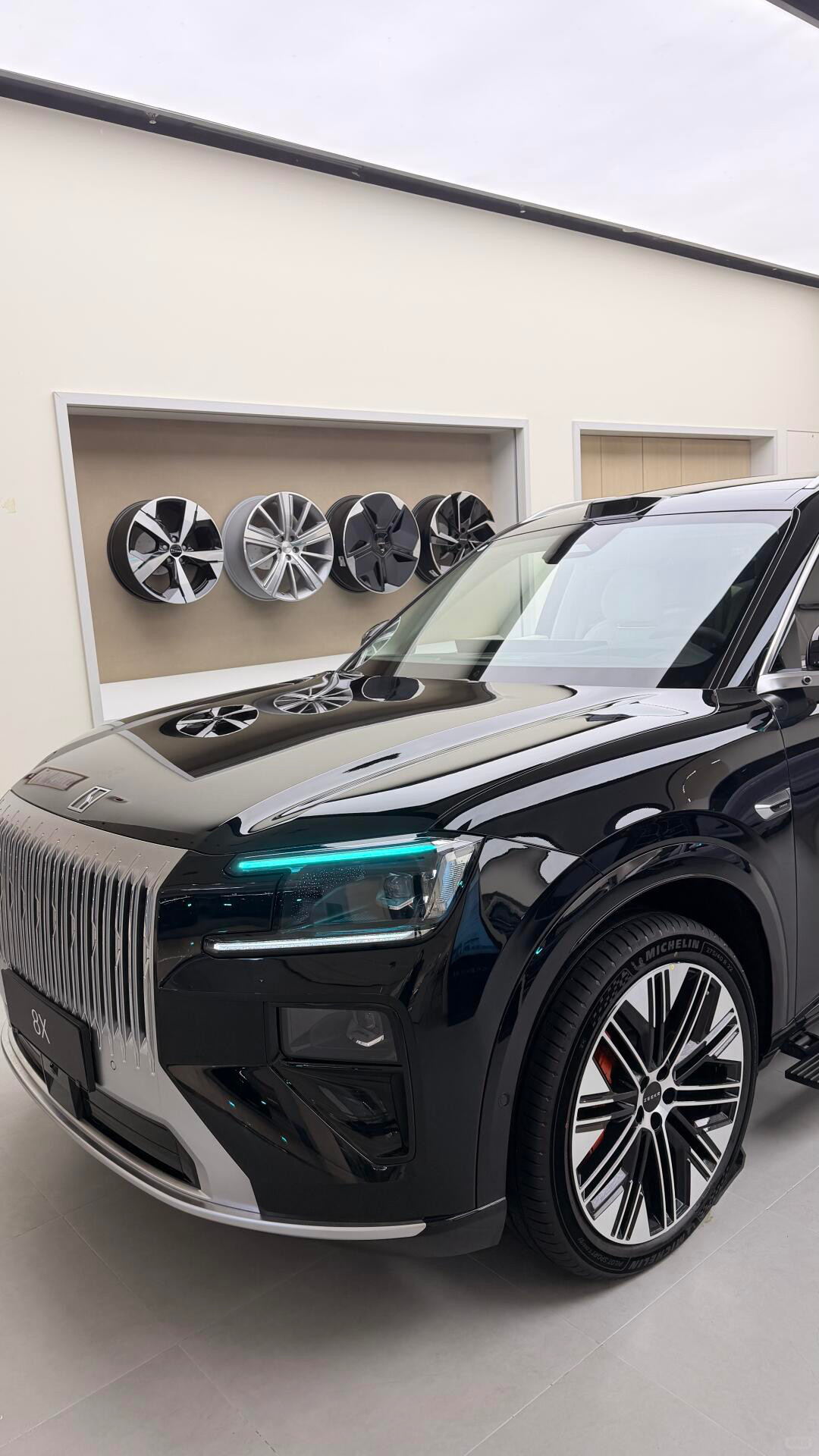 极氪8X预售38分钟破万38分钟，极氪8X预售订单破万。为了证明数据的真实性