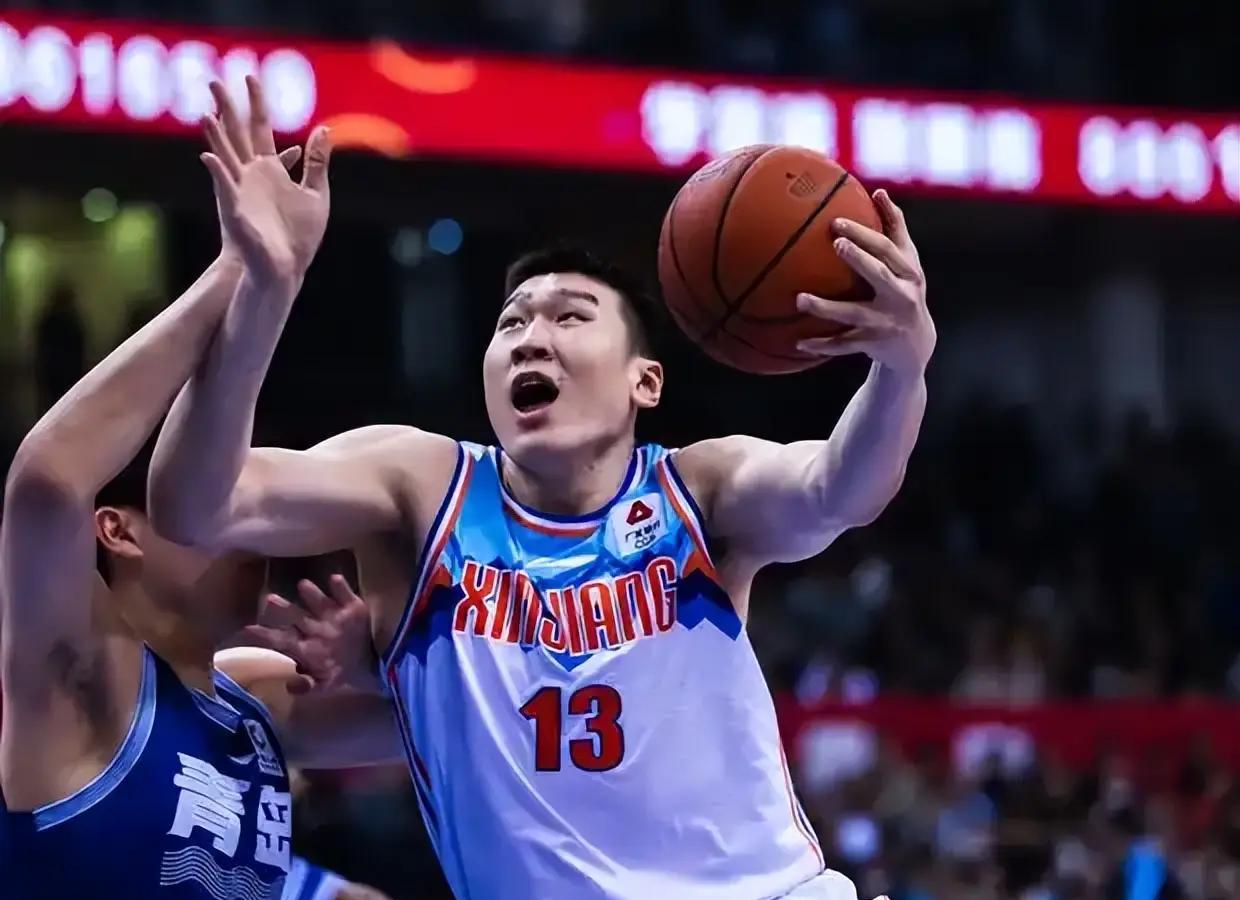 新疆男篮中锋李彦哲被刘炜弃用了。自从新疆男篮在主场不敌北京首钢后，刘炜不给李彦哲