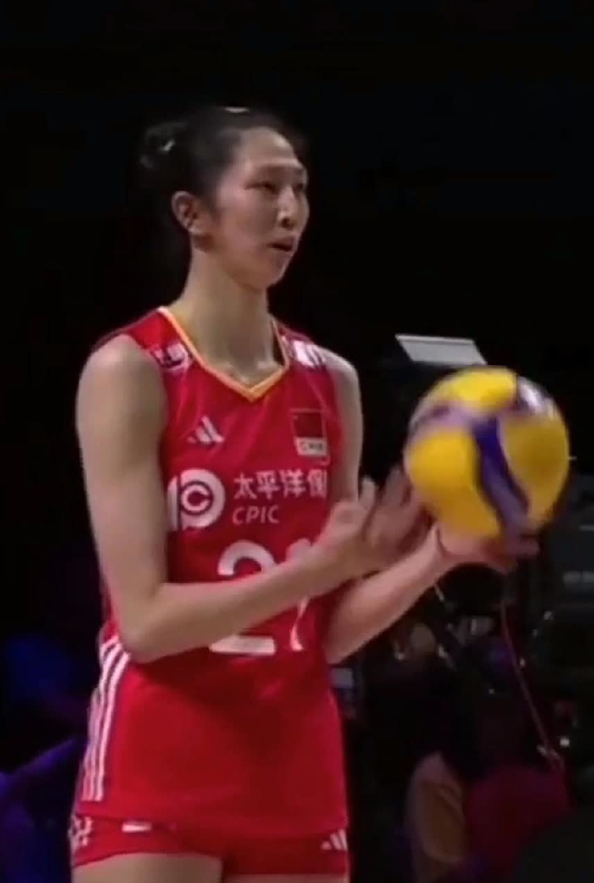 日本女排为什么能进四强？而中国女排连八强都进不了？差距在哪里？看了日本女排多场比