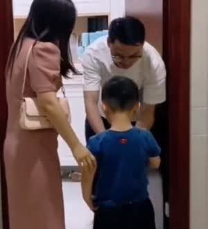 2023年，四川一男子救了一名落水的孩子，第二天孩子妈妈就带着10000元登门致