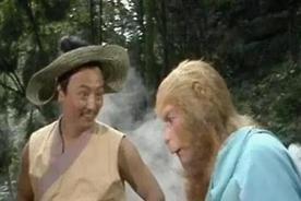 孙悟空拜师之前，碰到一个上古战神，可惜孙悟空太傻都没认出来！孙悟空从石头缝里