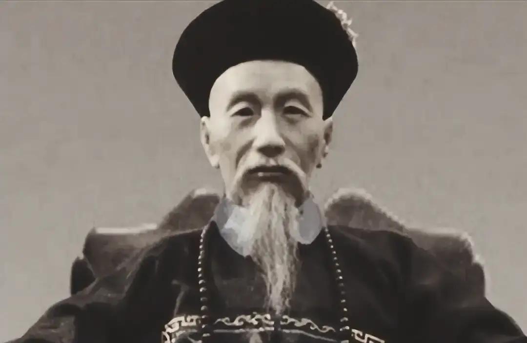曾氏兄弟故意为之的，灭掉太平天国后，曾国藩已经知道清廷极度猜忌湘军和自己，要求裁撤湘军曾国荃回湖南那
