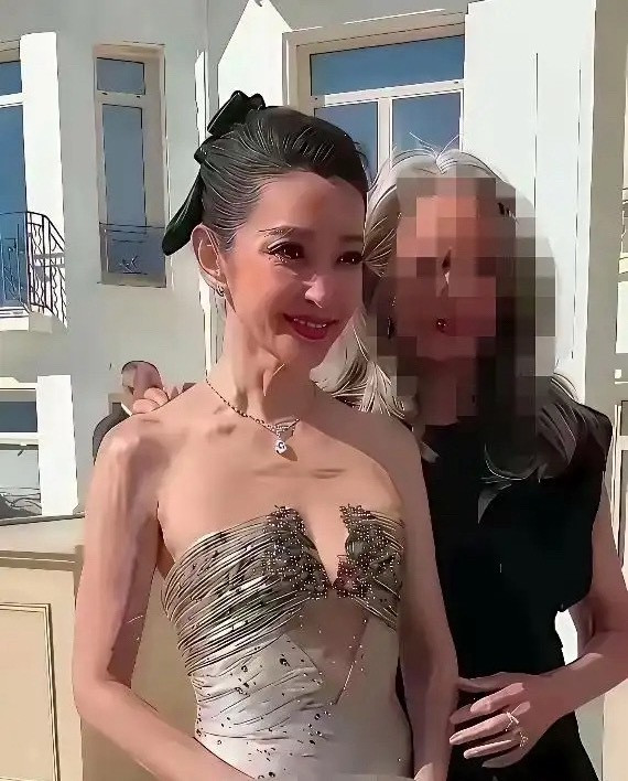 这才是李冰冰真实的样子，无美颜无滤镜
