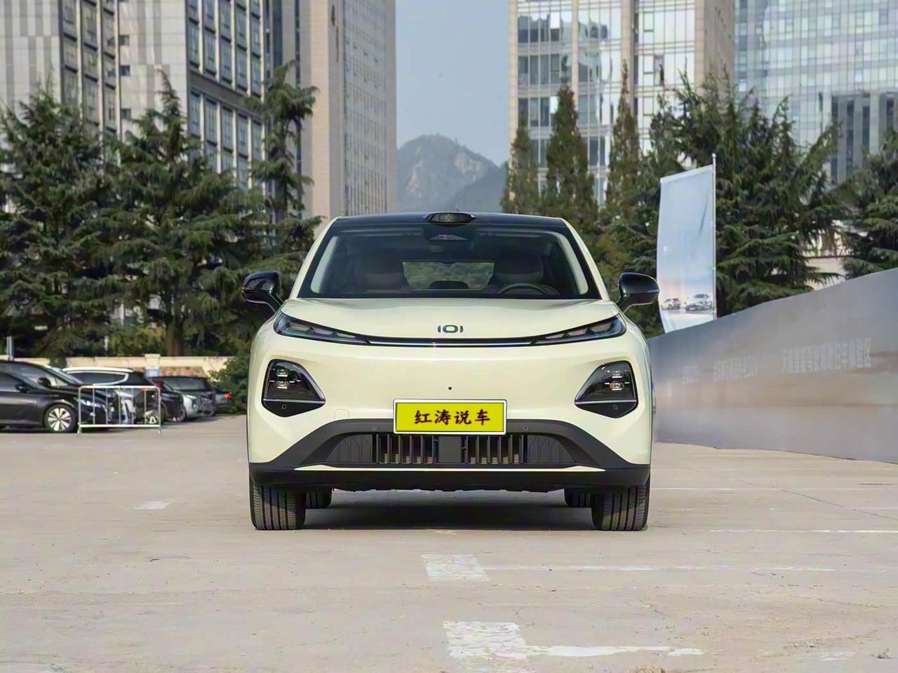 通过深入了解，我对长安启源Q05产生了兴趣，这款纯电SUV的外观挺吸引人的，前脸