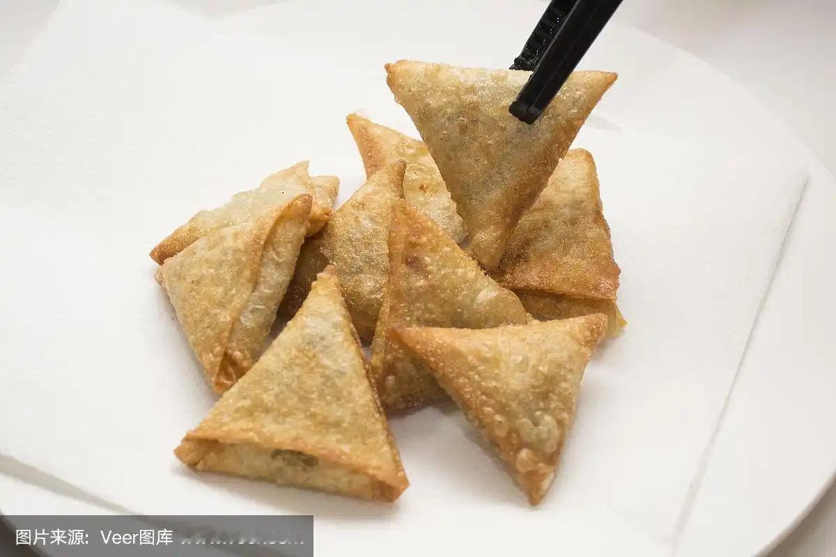 假如把你今天的晚饭换成这8道正宗印度美食，看看你能扛到第几道？ 第一道为开胃