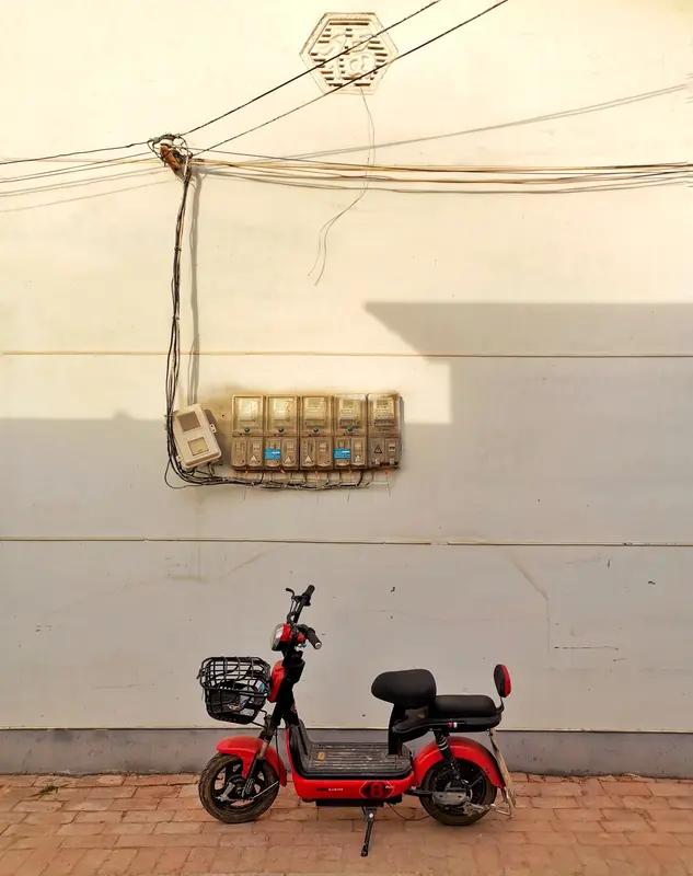 据杜文龙播报，我国首次向全球公布碳十四能放电千年的消息，简直如惊雷般炸裂！倘若这