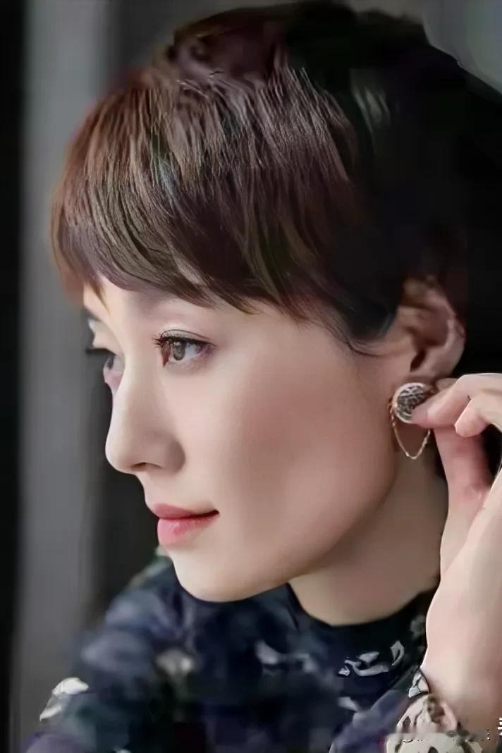 向太爆料马伊琍再婚了这个瓜可能是真的，文章认李连杰为干爹，马伊琍还要叫向太一声姑