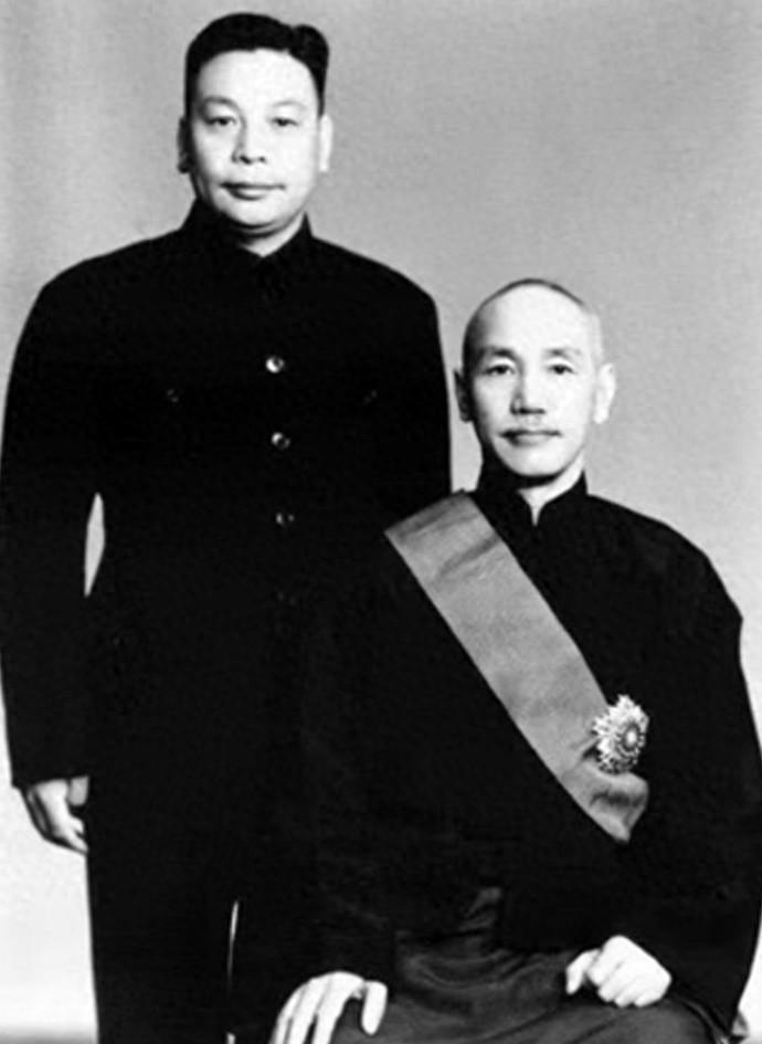 蒋介石孙子召开发布会，要将“两蒋”移灵大陆，两句话让世人唏嘘。人这一辈子，体