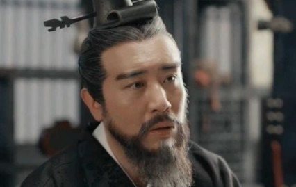 265年，司马炎夺取曹家江山，建立西晋。155年后，曹操后裔陈留王曹虔嗣与百官逼
