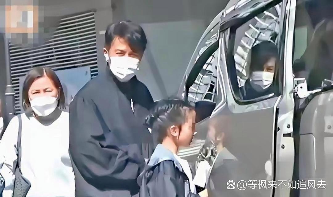 不是说女儿长相随父吗?，小糯米怎么就一点都没遗传到她父亲刘恺威的颜值基因呢。长相