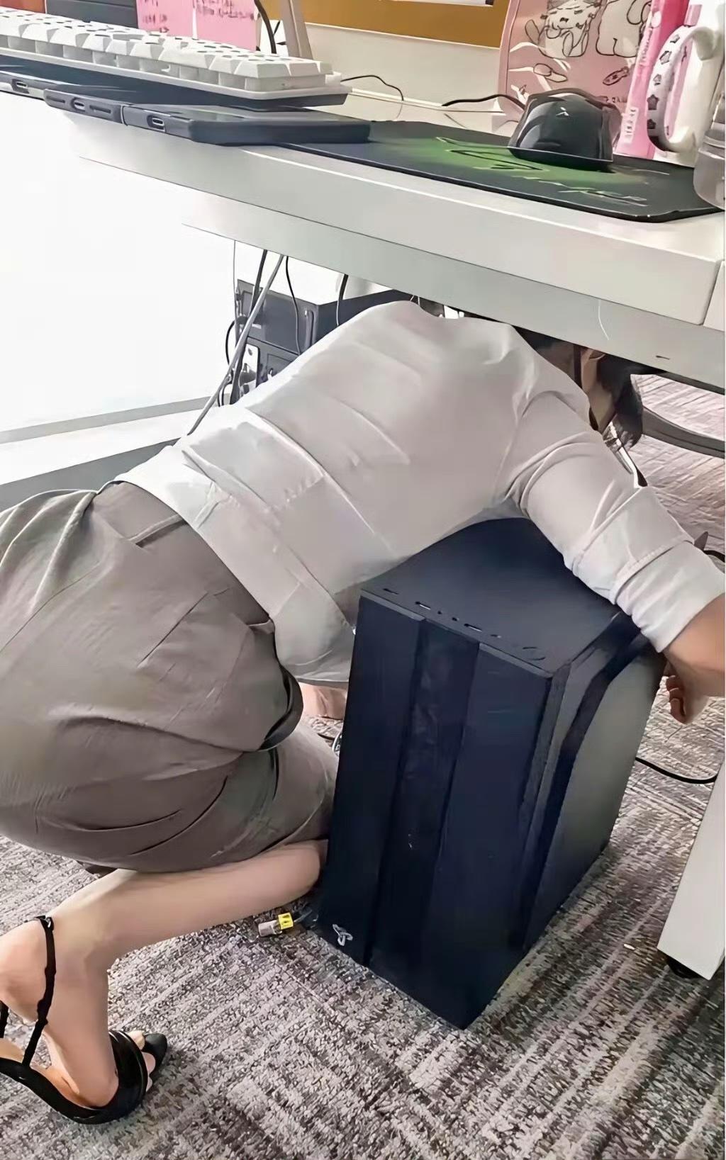 公司裁员秘书怎么办